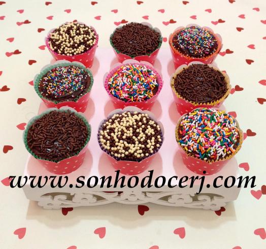 Blog_Cupcakes_Cobertos com Confeitos_4407[2]